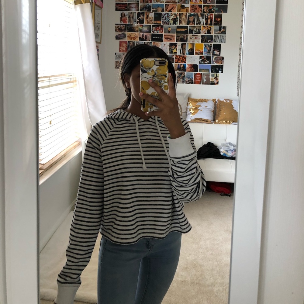 H&M Striped Cropped Hoodie